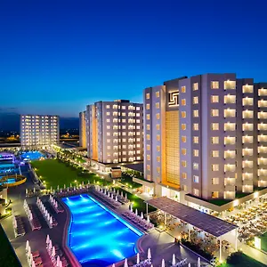 Grand Park Lara Hotell